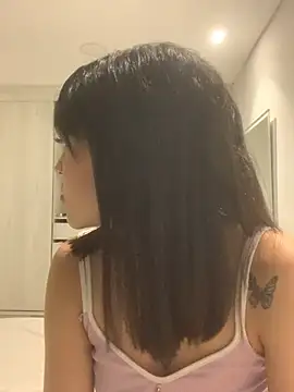 Snapshot of ruemi_rose chatting on July 2026 02:10:01 AM ruemi rose online show from July 2026 02:10:01 AM