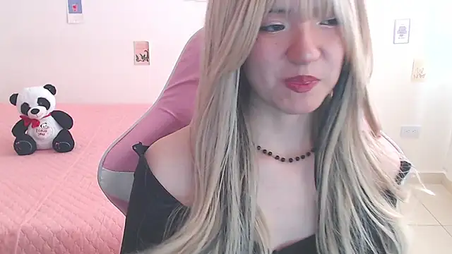 Snapshot of SweetSkyy_1 chatting on July 2026 05:07:02 PM SweetSkyy 1 online show from July 2026 05:07:02 PM