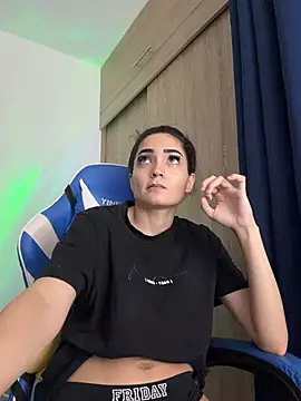 soymagdavega  online show from July 2026 01:25:01 PM