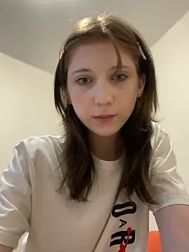 Lia Kim  online show from July 2026 05:45:02 PM