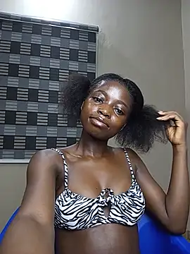 petiteebonyxx online show from July 2026 07:49:01 PM