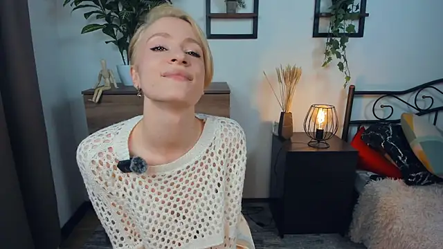 JanettePerro online show from July 2026 07:19:02 PM