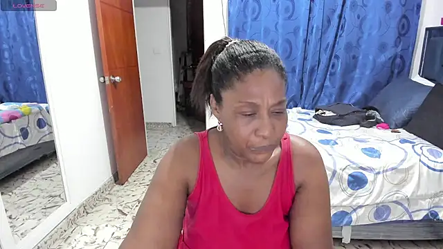 LupeAdams online show from October 2025 04:24:01 AM