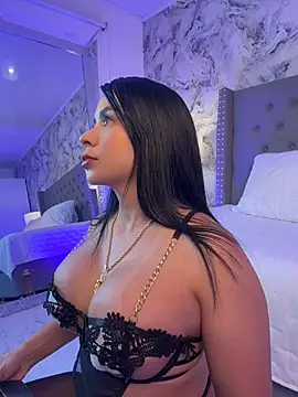 Snapshot of Charlottee_Harriz_ chatting on July 2026 07:27:01 PM Charlottee Harriz online show from July 2026 07:27:01 PM