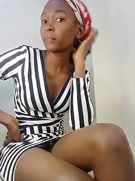 cutebrownny online show from July 2026 01:18:02 PM