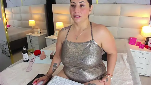 Angele-roux- online show from July 2026 01:41:02 AM