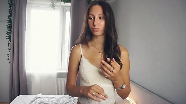 SynthiaTeisberg online show from July 2026 09:51:02 AM