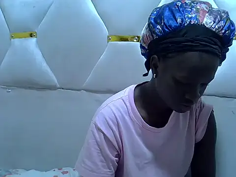 Kerrylove24 online show from July 2026 03:43:01 PM