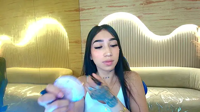 Chloe  r online show from July 2026 12:51:01 PM