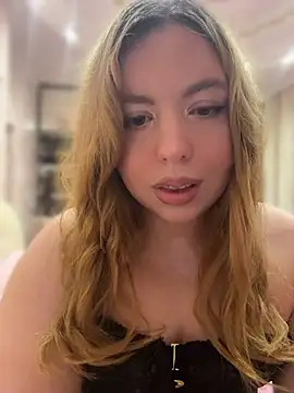 AnessaroseX online show from July 2026 11:42:02 PM