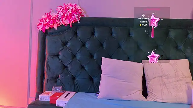 CANDY MOON CR online show from July 2026 12:48:02 PM