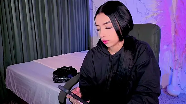 Tifanny M online show from July 2026 03:53:02 PM