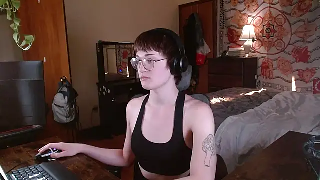 DecemberHoliday online show from July 2026 11:56:01 PM