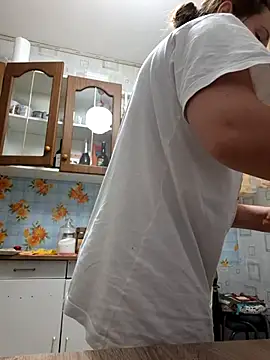 JeanneLoryzia online show from July 2026 09:32:01 PM