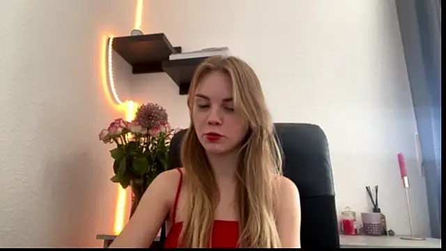 SunnyStrike online show from July 2026 08:45:02 AM