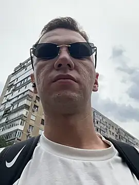 ohmyandy online show from July 2026 10:18:01 AM