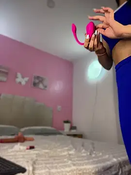 sofiasirena online show from July 2026 03:11:01 AM