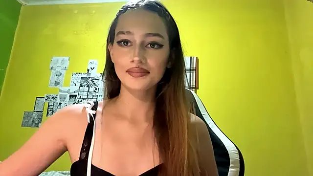 DeboraSalcido online show from July 2026 06:11:01 PM