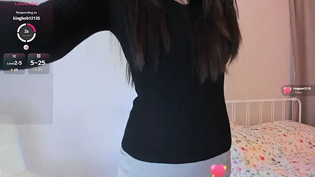Snapshot of AmiliYan chatting on May 2026 10:36:01 AM AmiliYan online show from May 2026 10:36:01 AM