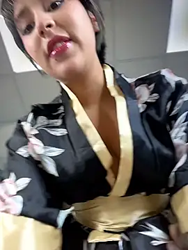 LiliSakuraXXX online show from July 2026 01:03:01 PM