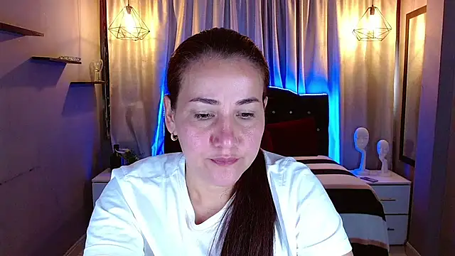 kathekitten online show from July 2026 08:11:02 PM