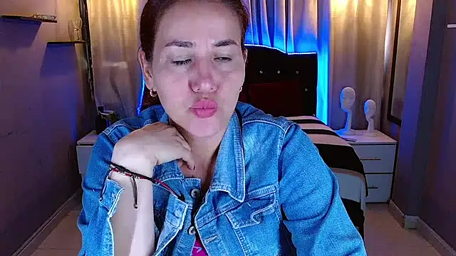 kathekitten online show from July 2026 07:34:02 PM