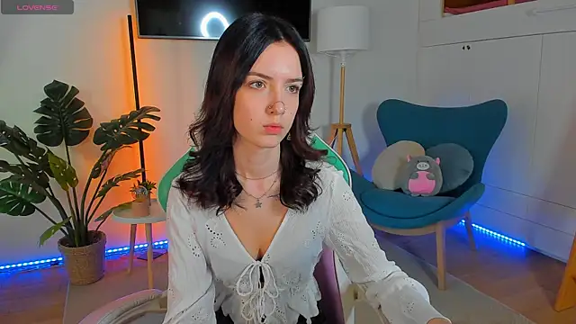 Alex Shine online show from July 2026 06:22:02 AM