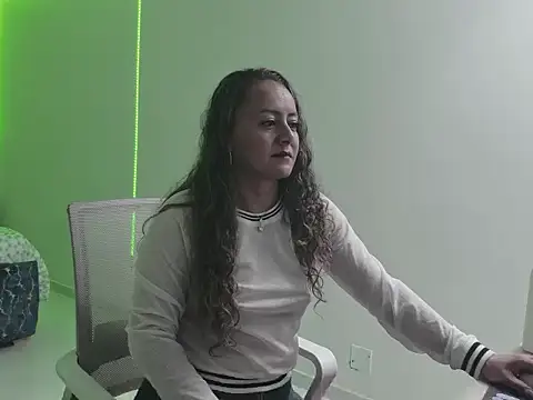 Cristalsexy25 online show from July 2026 01:58:33 AM
