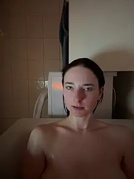 Snowhiite online show from July 2026 05:26:02 PM