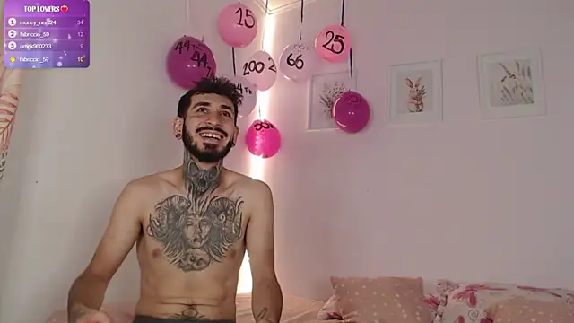 Snapshot of Tyler_y_lunita chatting on July 2026 06:00:02 AM Tyler y lunita online show from July 2026 06:00:02 AM