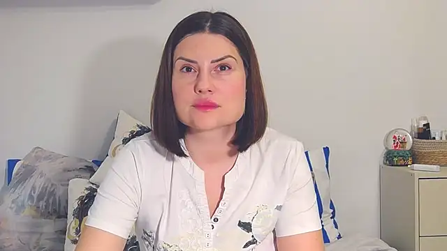 Snapshot of alisenties chatting on December 2024 06:16:02 PM alisenties online show from December 2024 06:16:02 PM