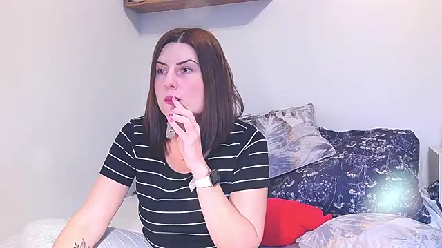 Snapshot of alisenties chatting on February 2025 03:15:02 PM alisenties online show from February 2025 03:15:02 PM