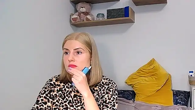 Snapshot of alisenties chatting on September 2025 03:02:01 PM alisenties online show from September 2025 03:02:01 PM