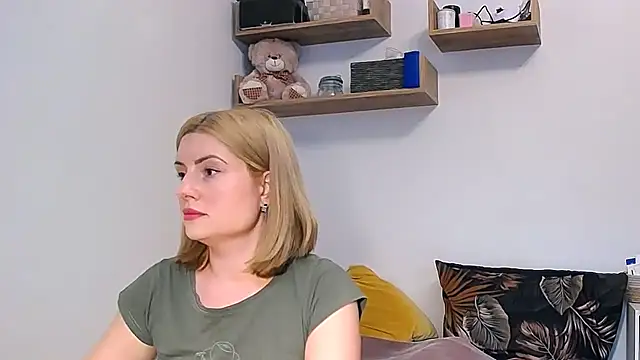 Snapshot of alisenties chatting on October 2025 02:23:02 PM alisenties online show from October 2025 02:23:02 PM