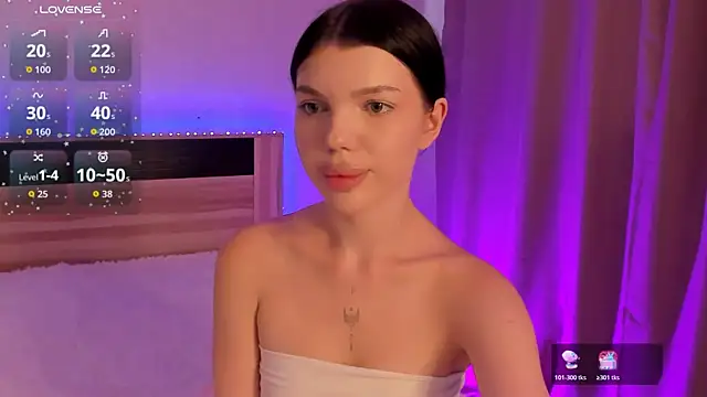  MiaLunne online show from July 2026 10:51:01 AM