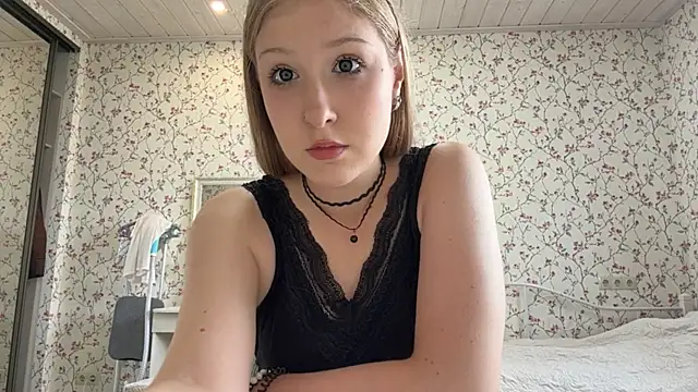 JoltingSmile online show from July 2026 07:11:02 AM