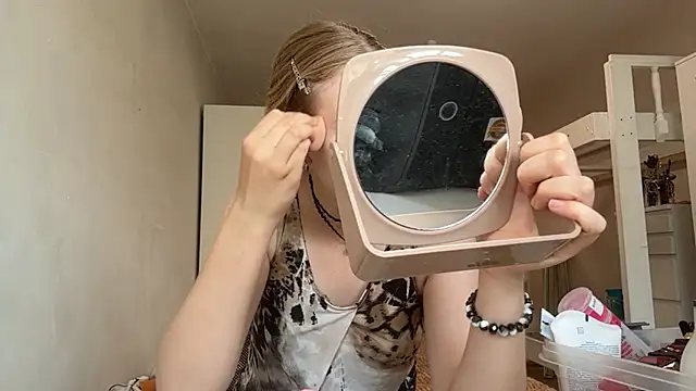 JoltingSmile online show from July 2026 12:03:02 PM