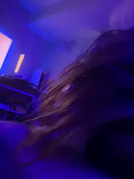 UrHellBri-L online show from July 2026 11:38:02 AM