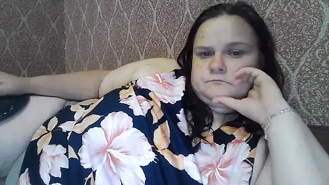 Adela Cheri online show from July 2026 07:01:02 PM
