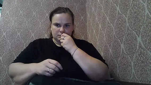 Adela Cheri online show from July 2026 09:25:02 PM