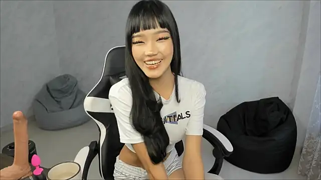 KarliMon online show from July 2026 09:27:01 AM