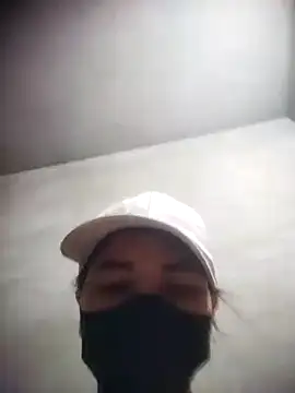 Karen 2k online show from July 2026 03:41:01 PM