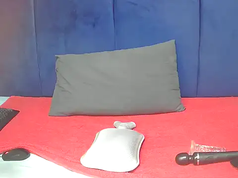 Serafyynxo online show from July 2026 08:12:01 AM