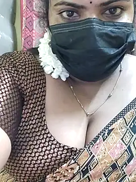 Floraa-Queen online show from July 2026 12:40:01 PM