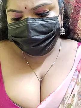 Floraa-Queen online show from July 2026 03:53:02 PM
