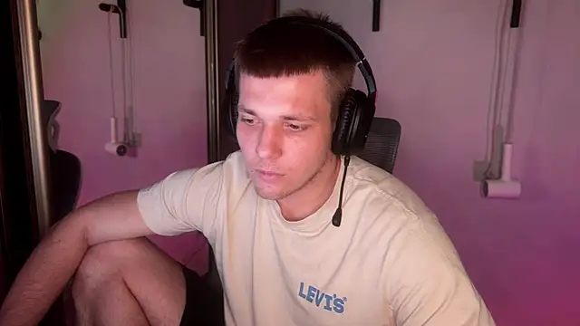 Snapshot of Nikclak chatting on July 2026 07:34:01 AM Nikclak online show from July 2026 07:34:01 AM