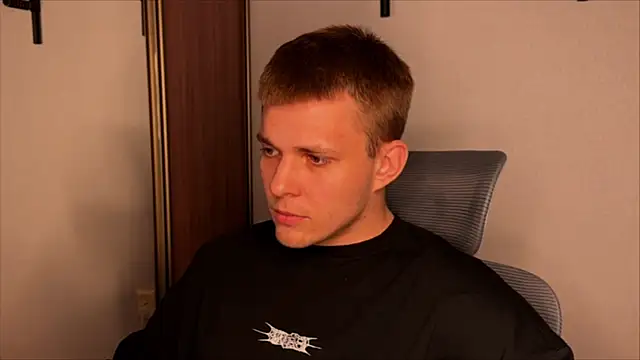 Snapshot of Nikclak chatting on July 2026 01:46:02 PM Nikclak online show from July 2026 01:46:02 PM
