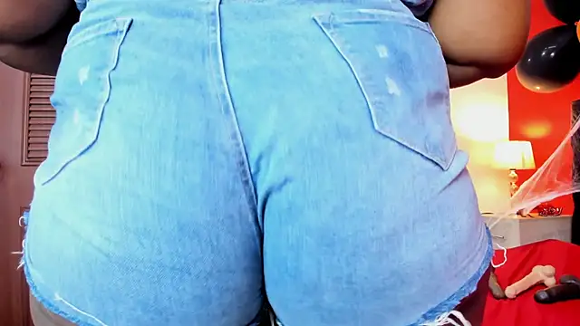 NikolSalas online show from October 2025 12:56:01 PM