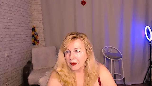 Snapshot of Samantha_Si chatting on February 2025 06:06:01 PM Samantha Si online show from February 2025 06:06:01 PM