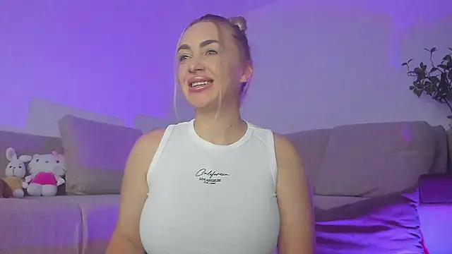 cute blondiex online show from July 2026 12:41:01 PM